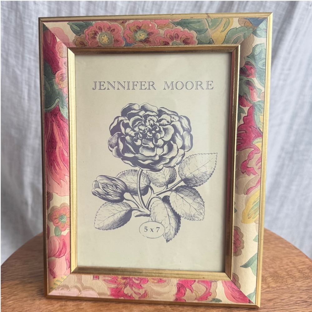 Vintage 90s Frame 5x7 Floral Painted Wood‎ Gold Trim Jennifer Moore Tabletop